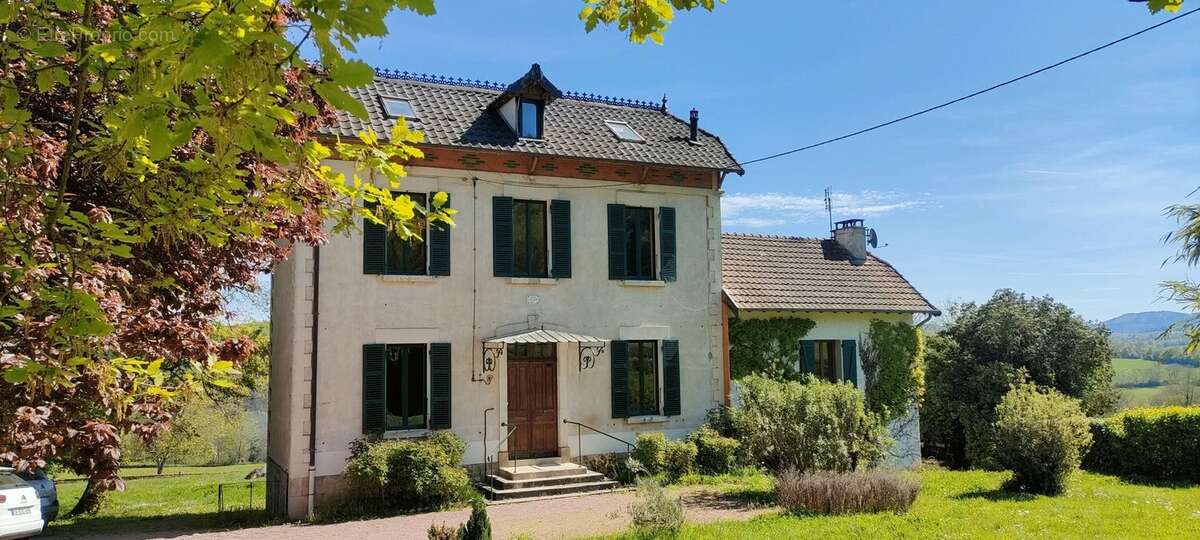 Maison à DYO