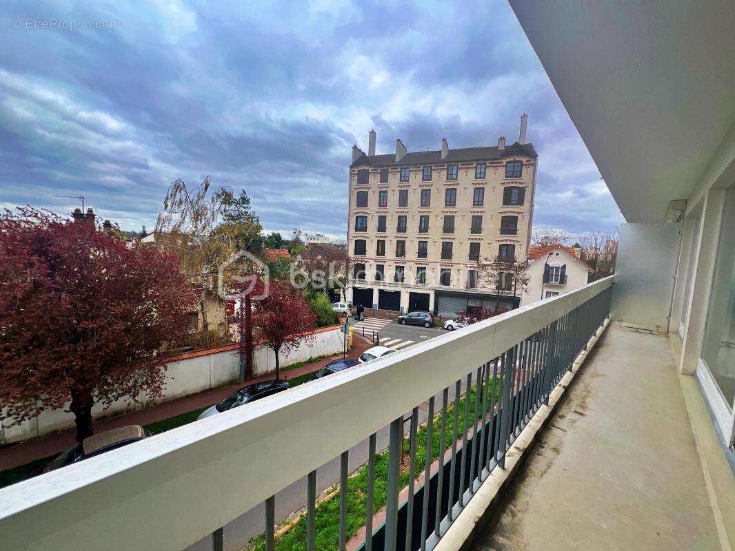 Appartement à SAINT-MAUR-DES-FOSSES