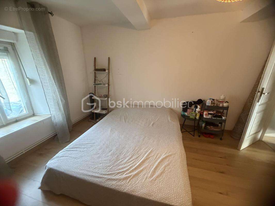 Jolie maison d'habitation dans endroit calme - photo 9