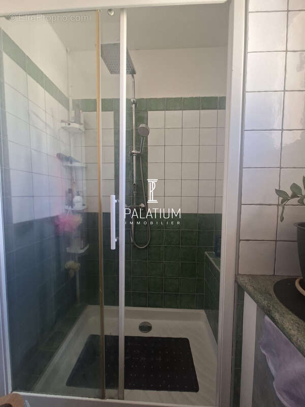 Maison 74 m² à Les Mees  - photo 7