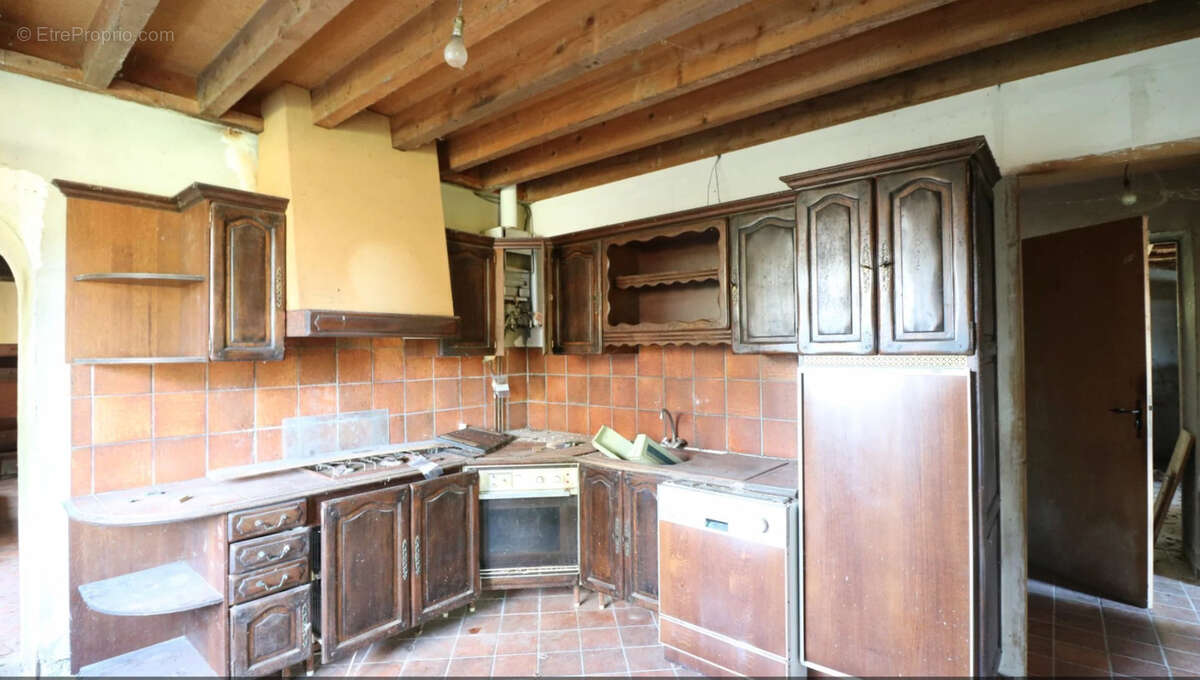 Maison à LA GUERCHE-SUR-L'AUBOIS