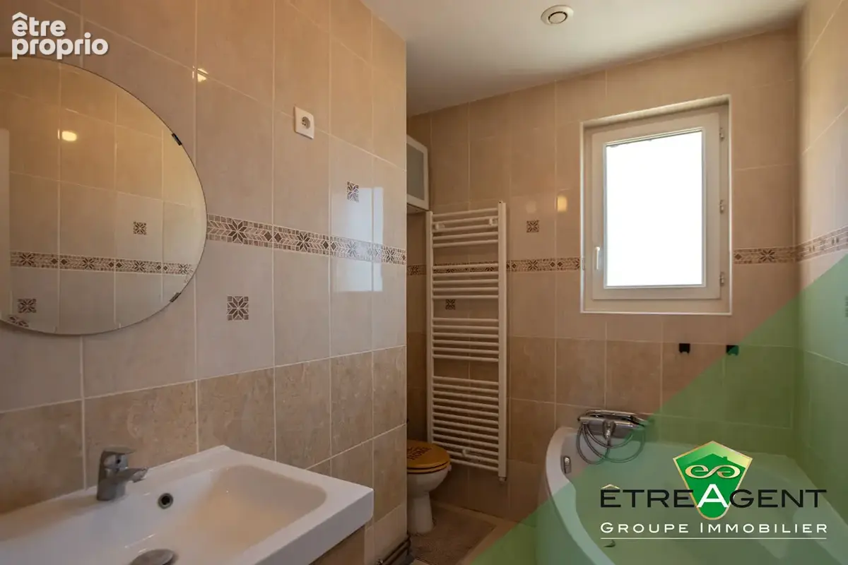 Maison CHATEAUNEUF-EN-THYMERAIS - 115 m² - 5 chambres - photo 11
