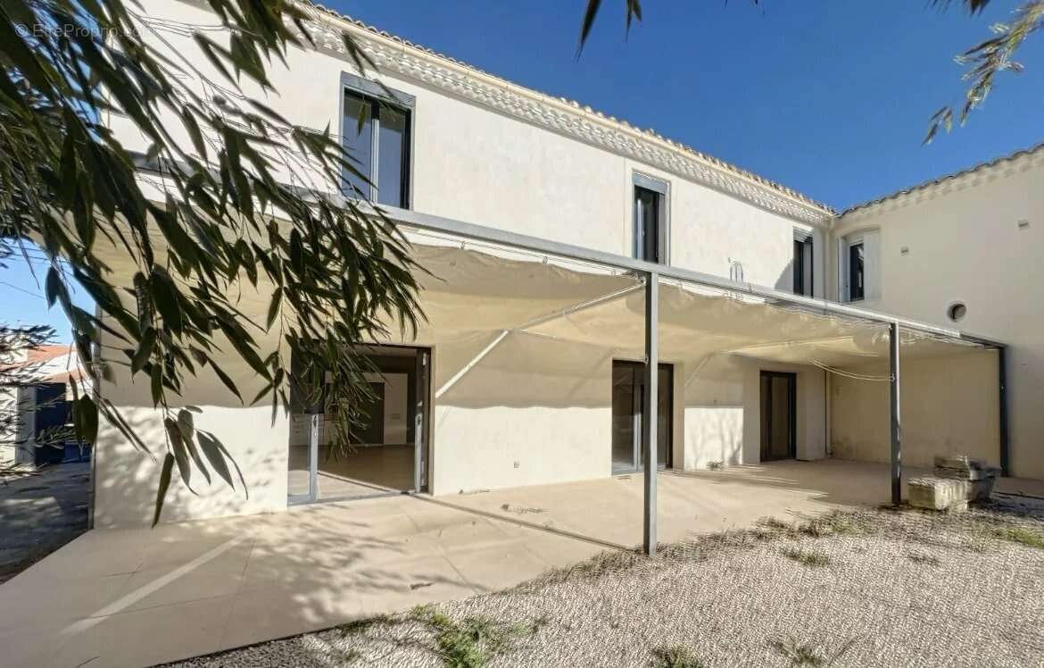 Maison à REDESSAN