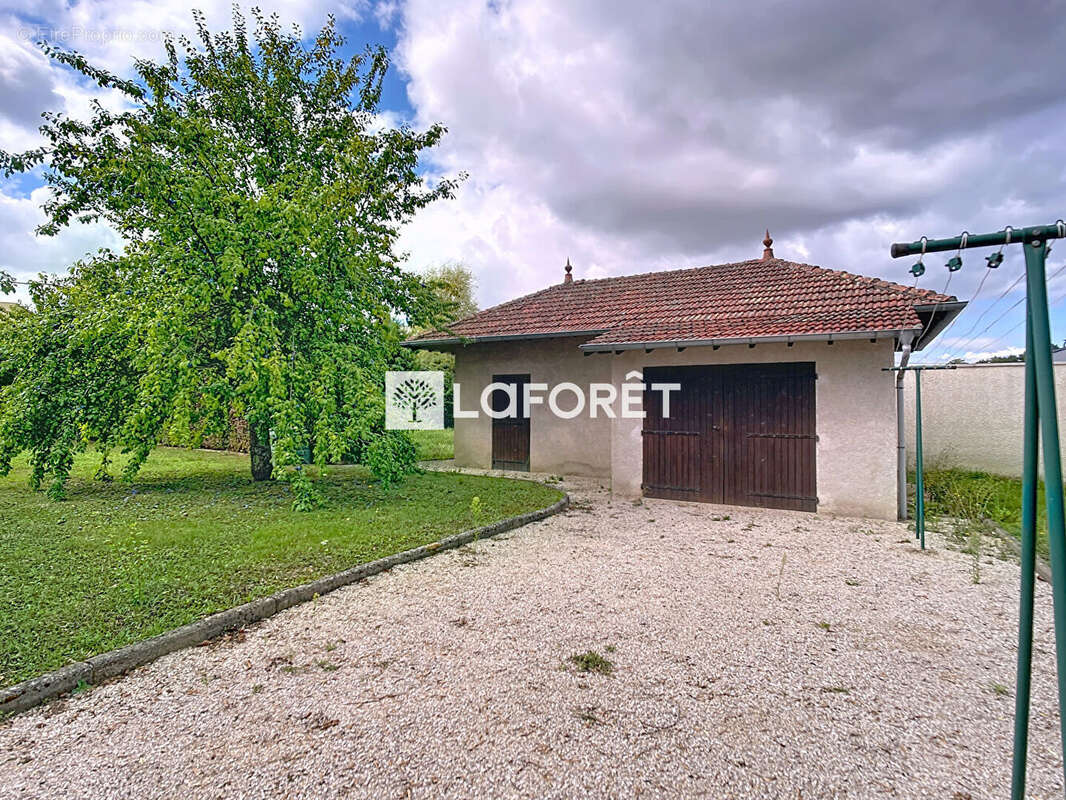 Maison à VILLARS-LES-DOMBES