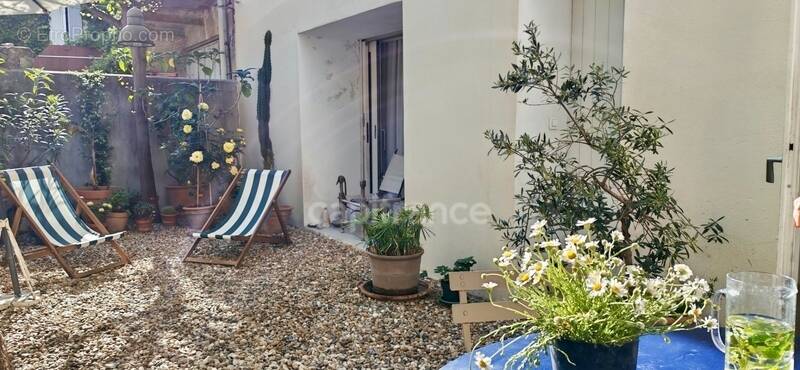 Maison à FONTVIEILLE