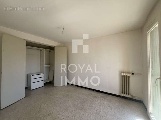 Appartement à SIX-FOURS-LES-PLAGES