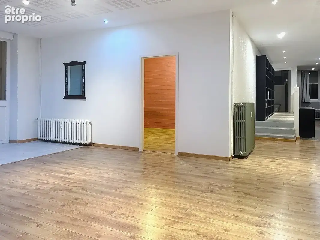 Appartement LOFT de 248m2 avec Terrasse, Piscine, Grand garage de 100m2 et 2 Places extérieures - photo 4