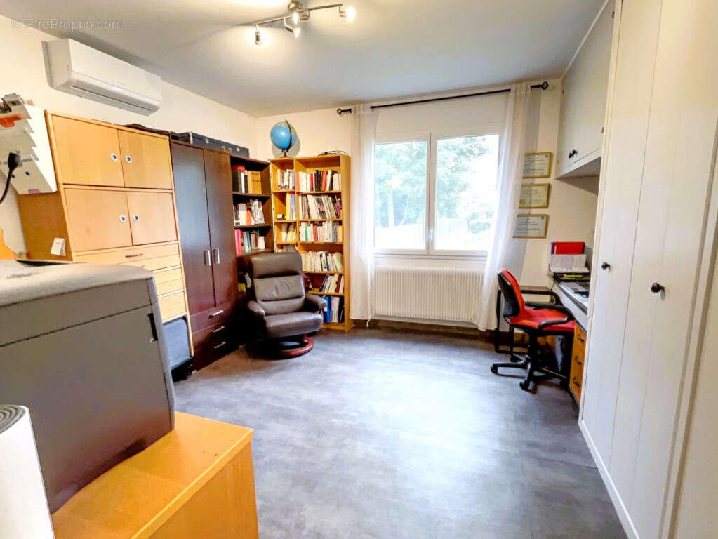 Maison à NEUVILLE-SUR-AIN