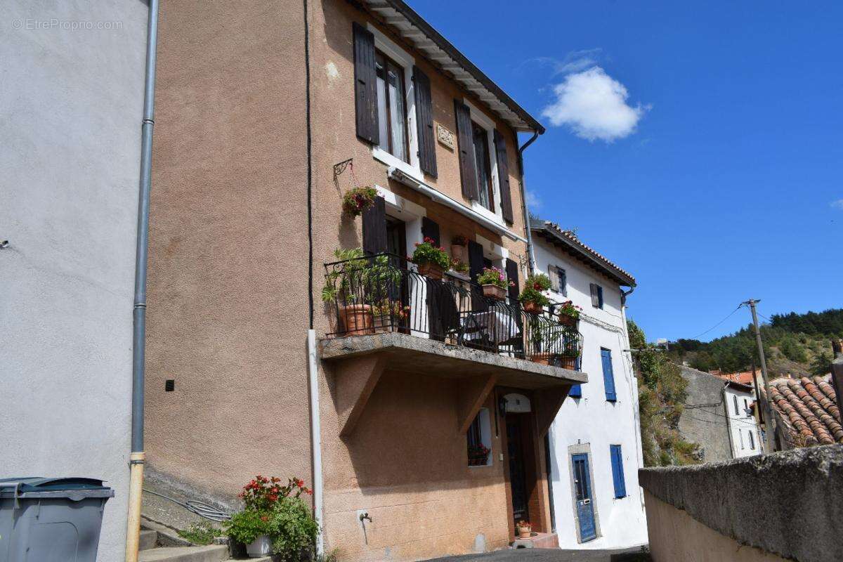 Maison à AXAT