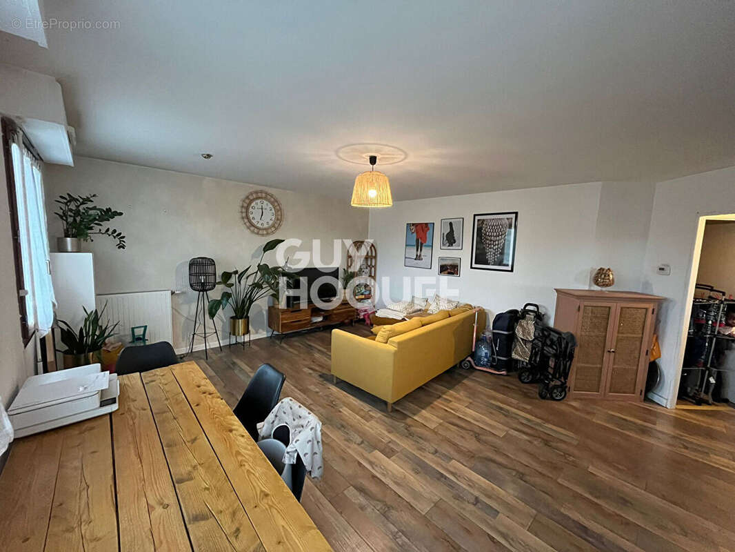 Appartement à NEUILLY-SUR-MARNE