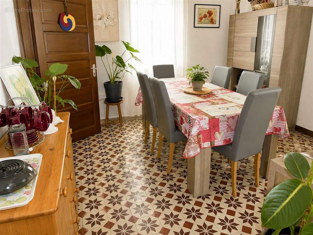 Maison 170 m² à Graulhet  - photo 3