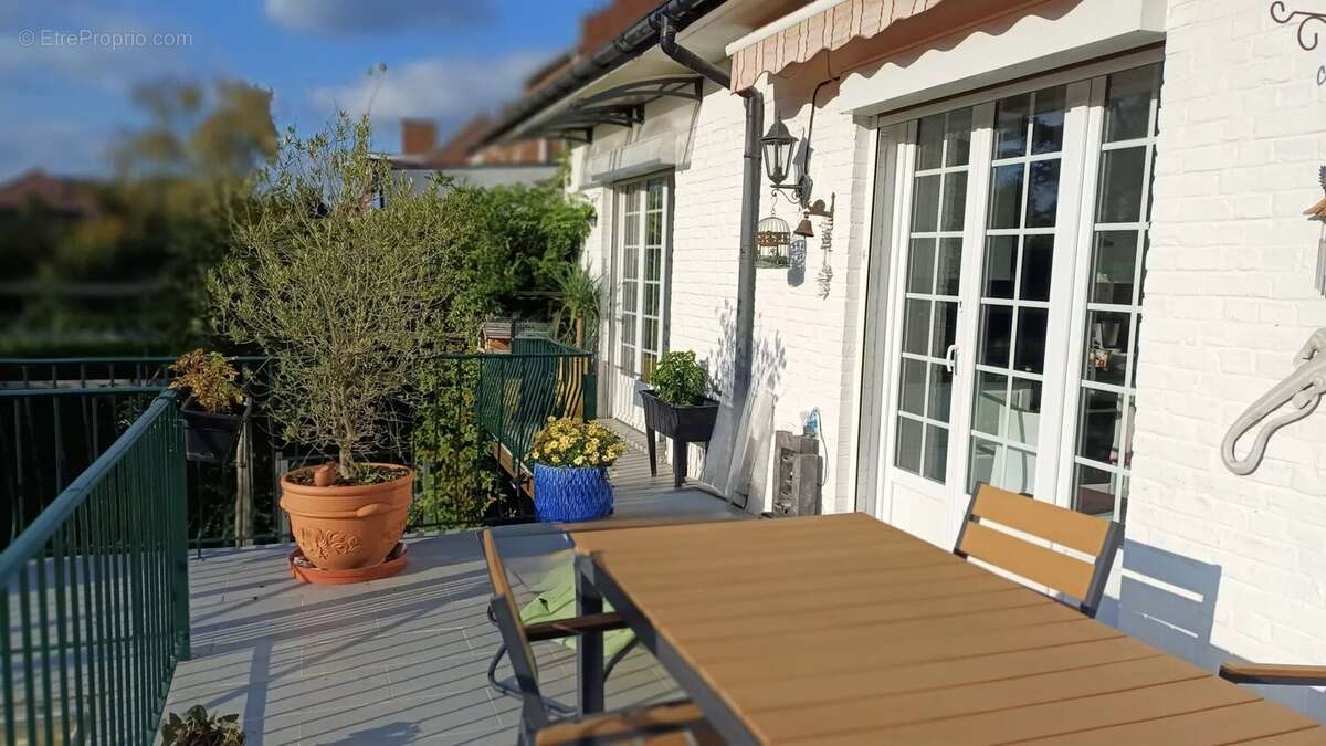 Maison à LAMBRES-LEZ-DOUAI