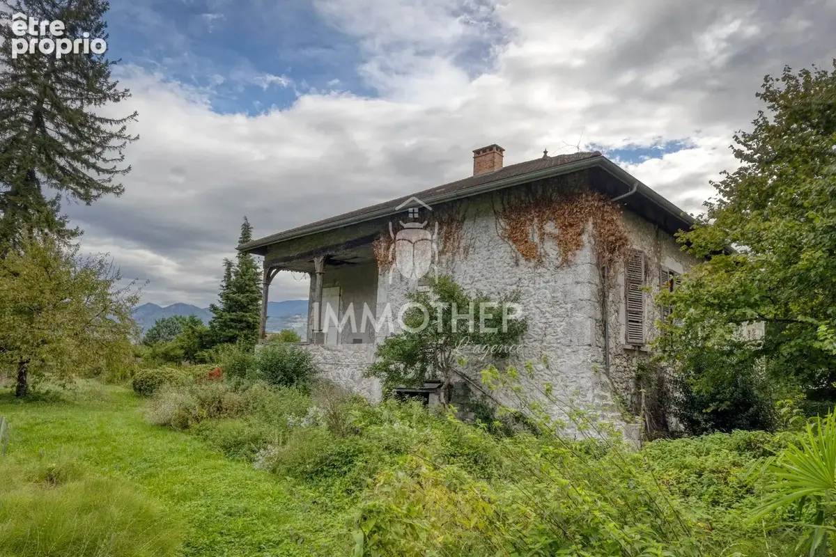 Maison 288 m² à Crolles  - photo 5