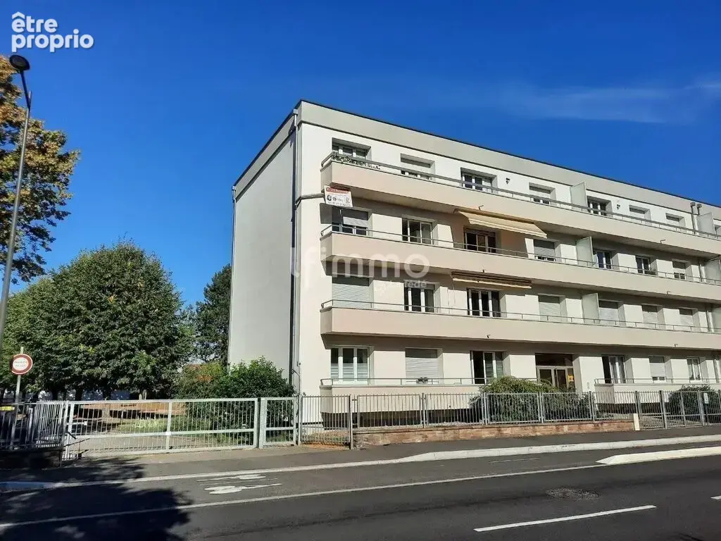 Bel appartement 5 p 113 m² env. avec balcon, garage et cave - photo 15