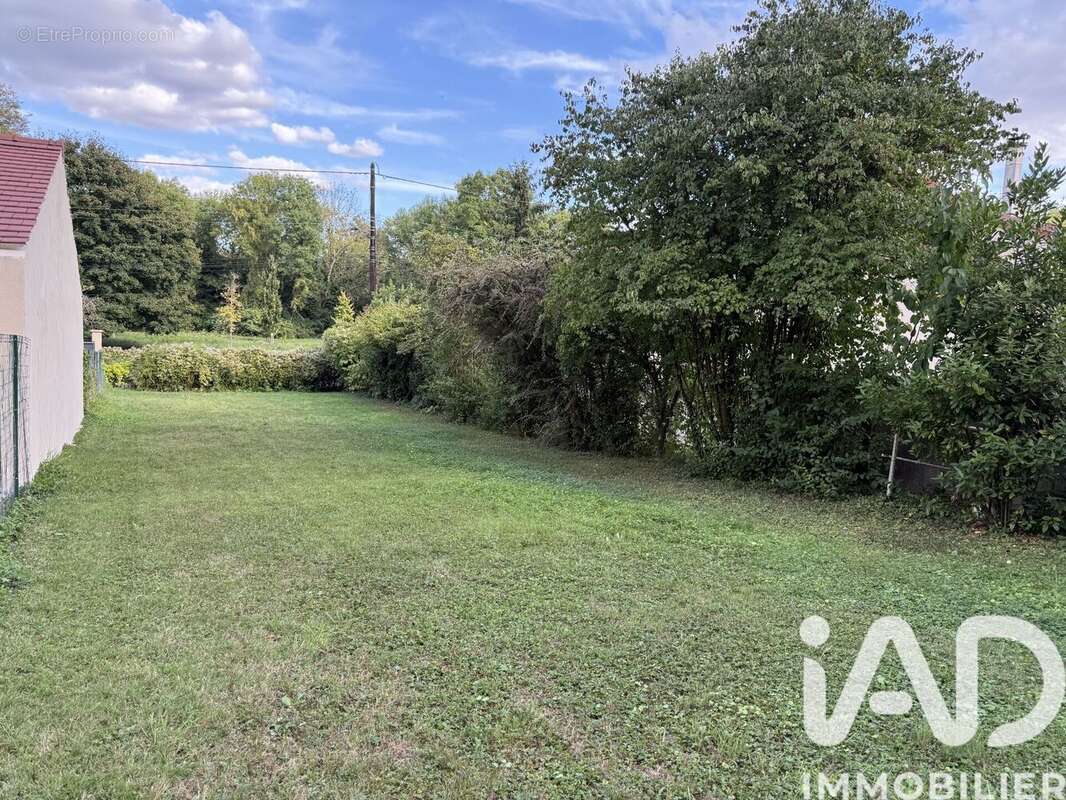 Photo 3 - Terrain à CORBEIL-ESSONNES