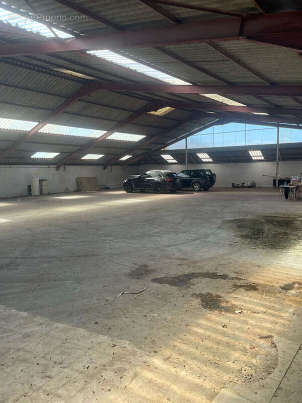 Entrepôt 1 200 m² saint junien a vendre - photo 3