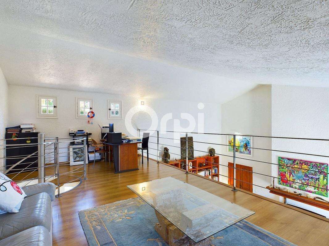 Maison à MANDELIEU-LA-NAPOULE