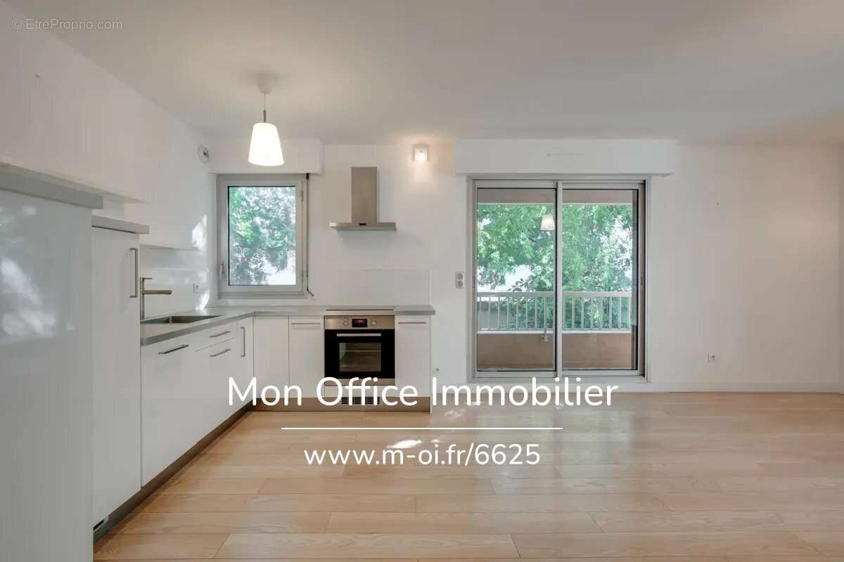 Appartement à MARSEILLE-8E