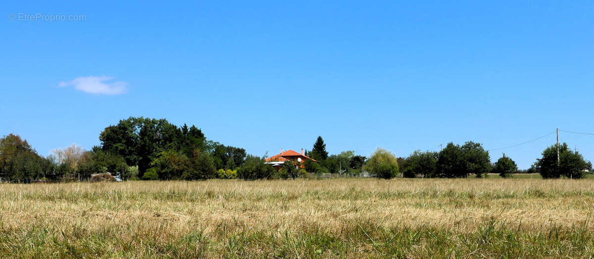 Maison à AURIGNAC
