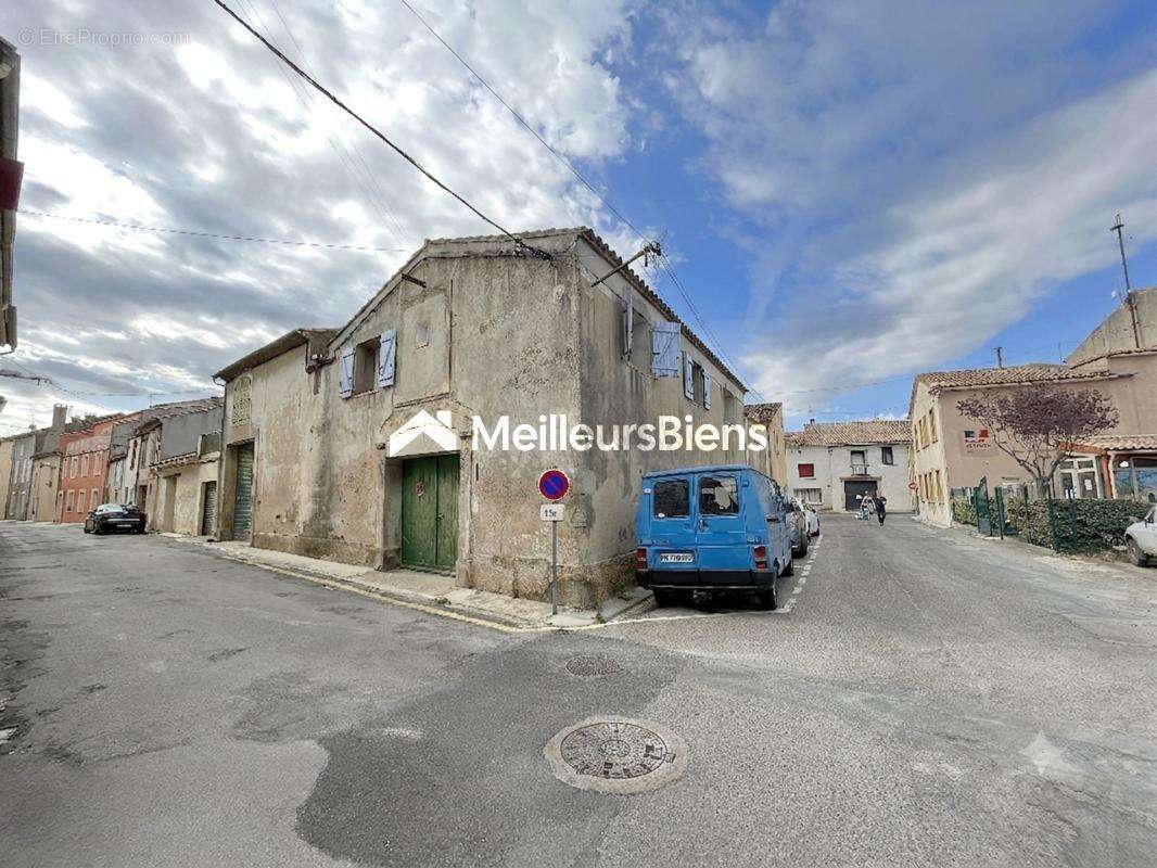 Sallèles-d'Aude maison 4 chambres 110 m² avec cour et garage 110m2 - photo 3