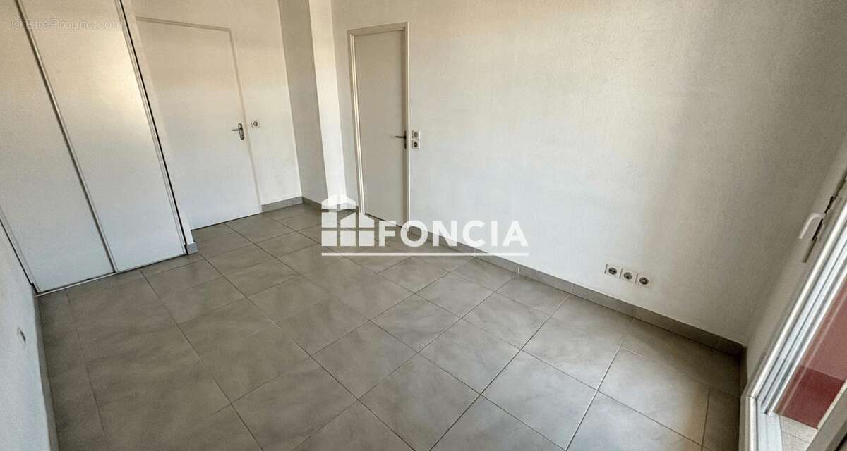 Appartement à LE CRES