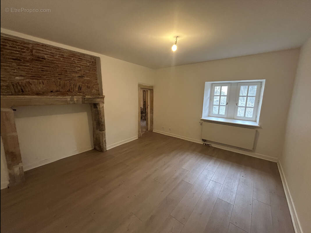 Appartement à ANSE