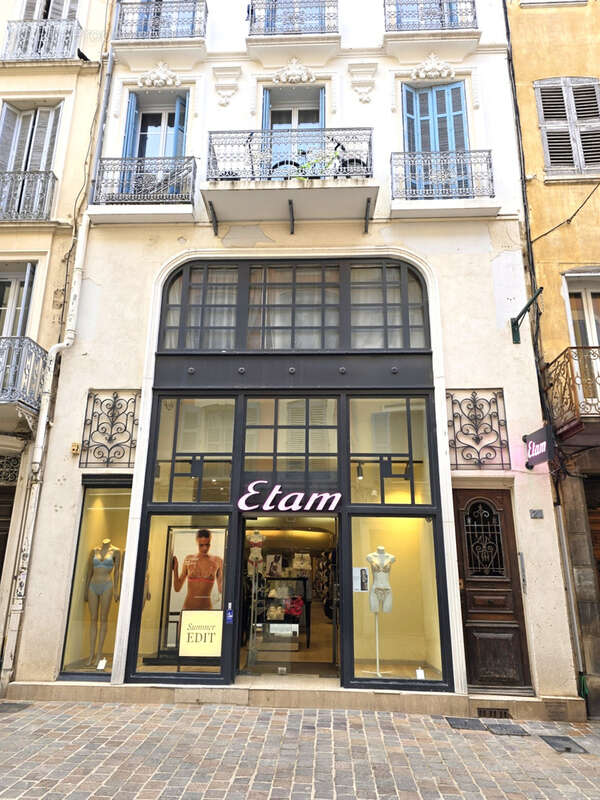 Droit au bail d'un local de 200 m2 dans rue pietonne principale - photo 6