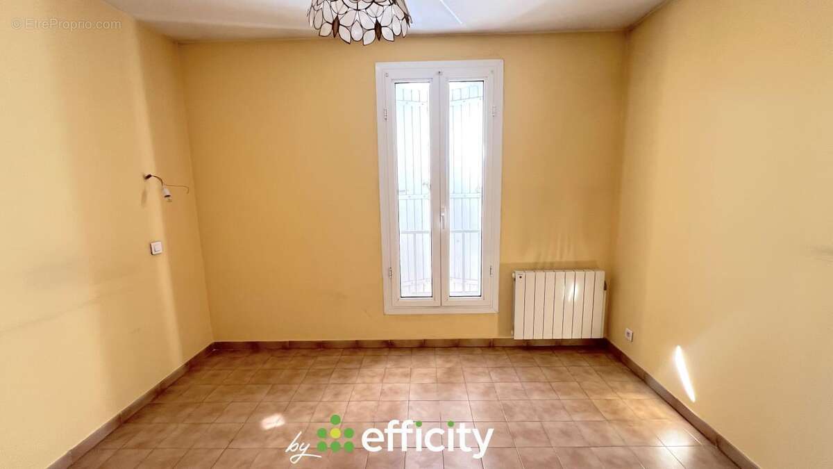 Maison à MARSEILLE-4E