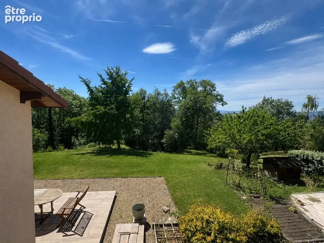 Maison familiale de 205 m2 dans un environnement privilégié à Limonest - photo 5