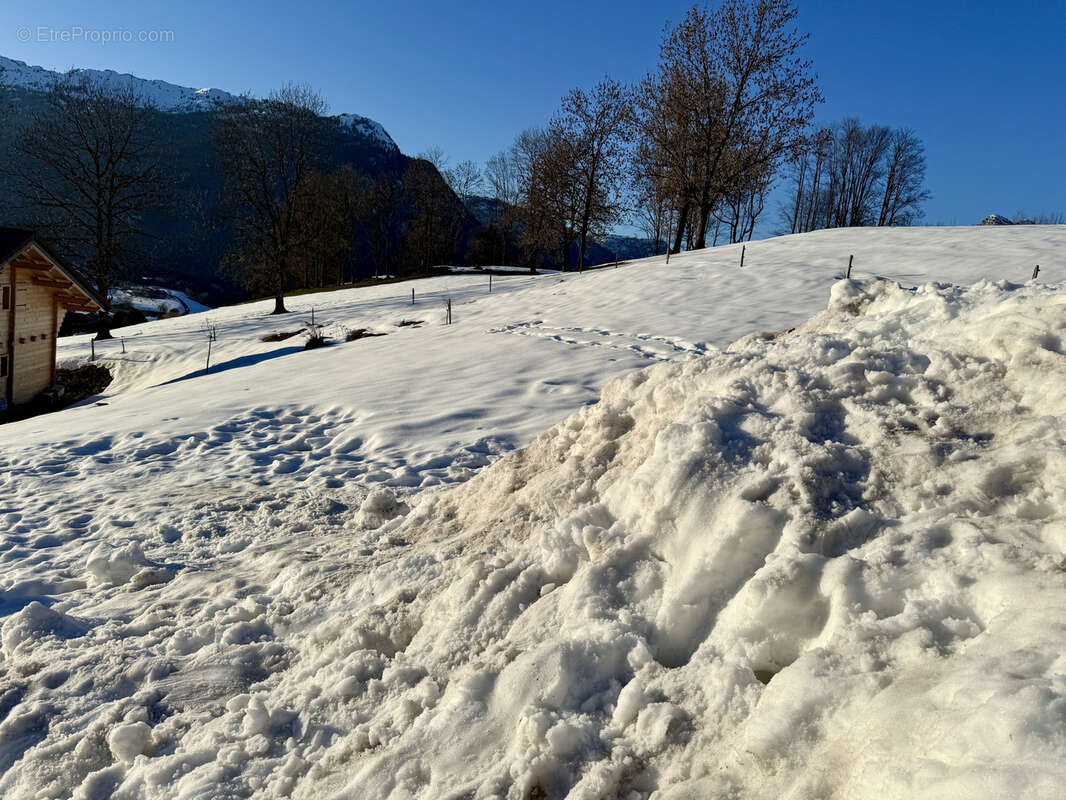 Terrain à SAINT-JEAN-DE-SIXT