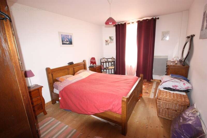 Maison en pierres à vendre 7 pièces de 168 m² à MARIGNIEU (01) plus sous-sol - photo 35