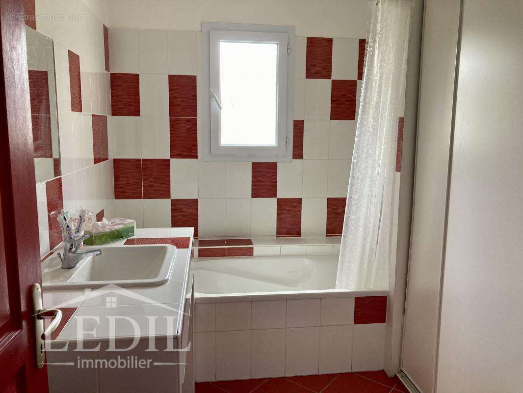 Plain pied 4 chambres - Piscine - Campagne - photo 8