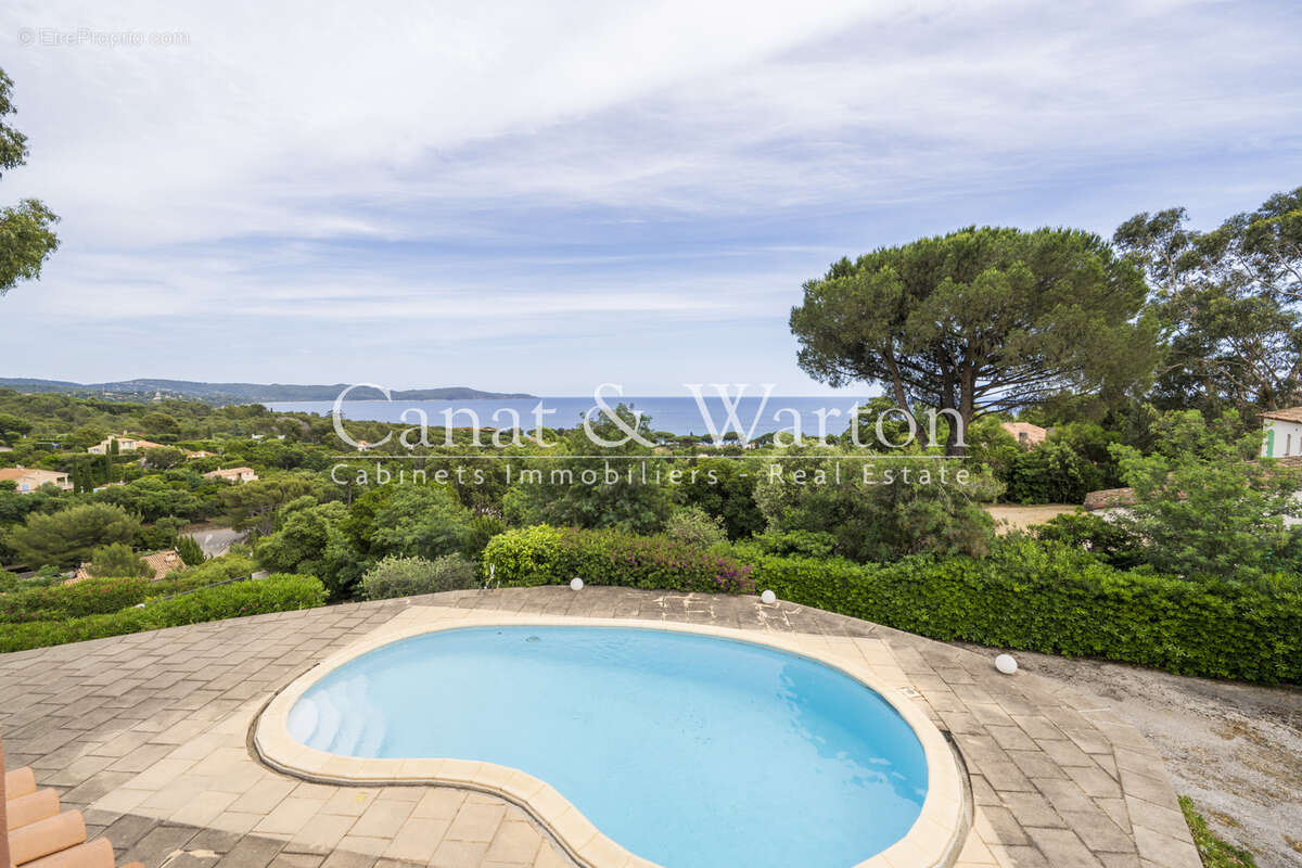 À 500 m de la plage de cavalaire: villa avec vue mer & piscine - photo 2