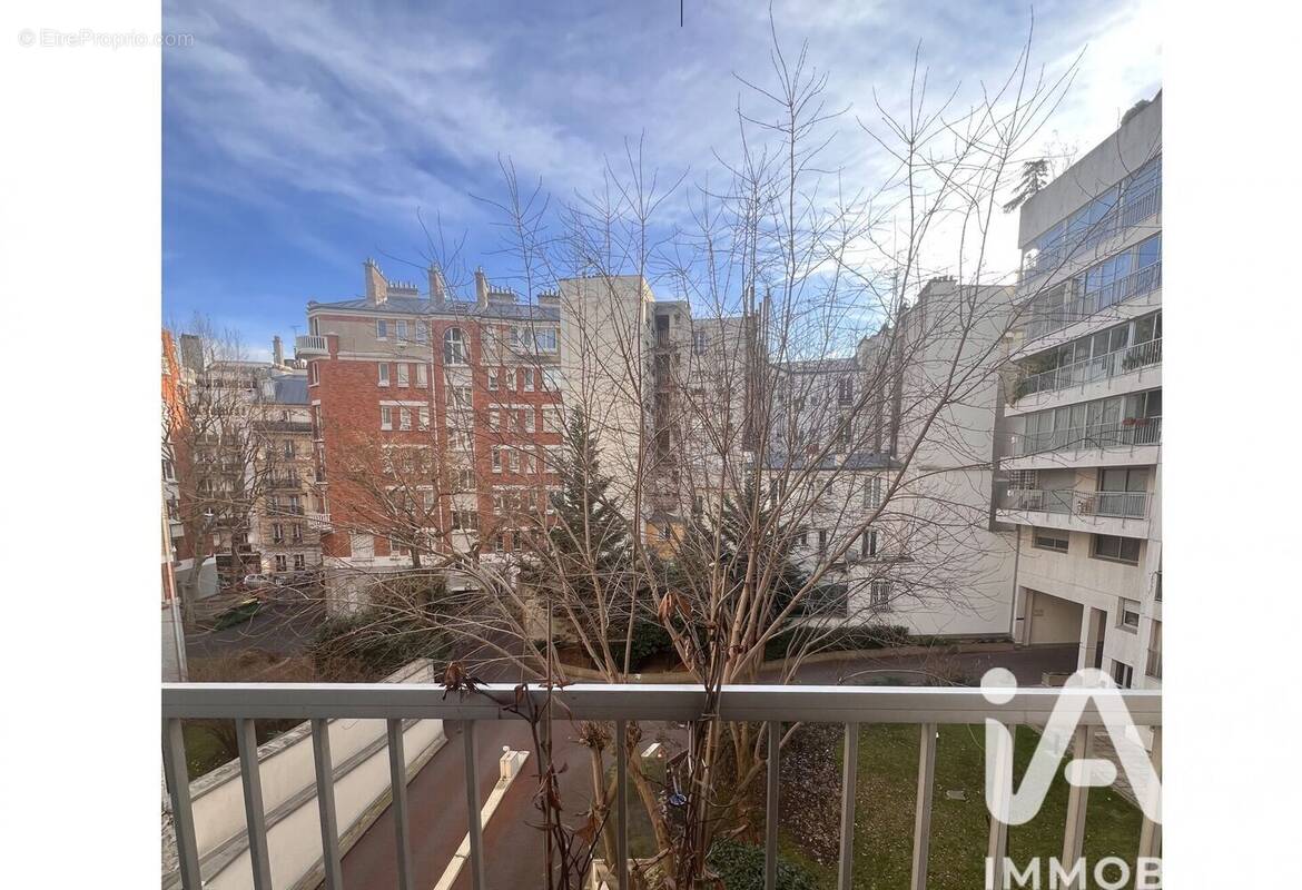 Photo 1 - Appartement à PARIS-18E