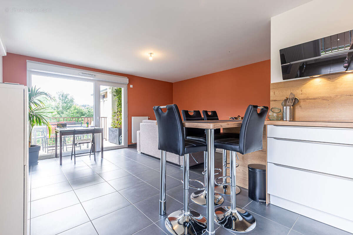 Agence laforet annecy - co-exclusivite - "dionée" - annecy / argonay - appartement t3 de 67m² - terrasse - cellier - garage en o - photo 2