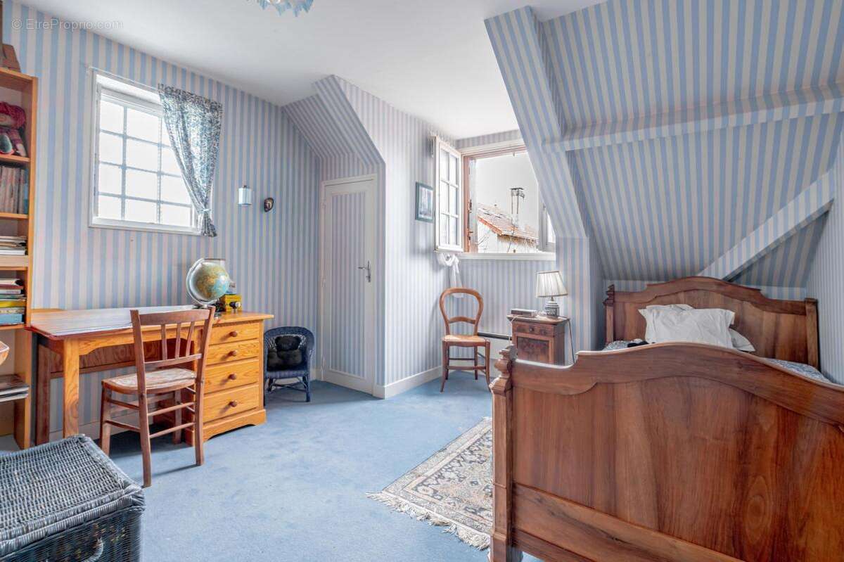 Maison à LE BOURGET