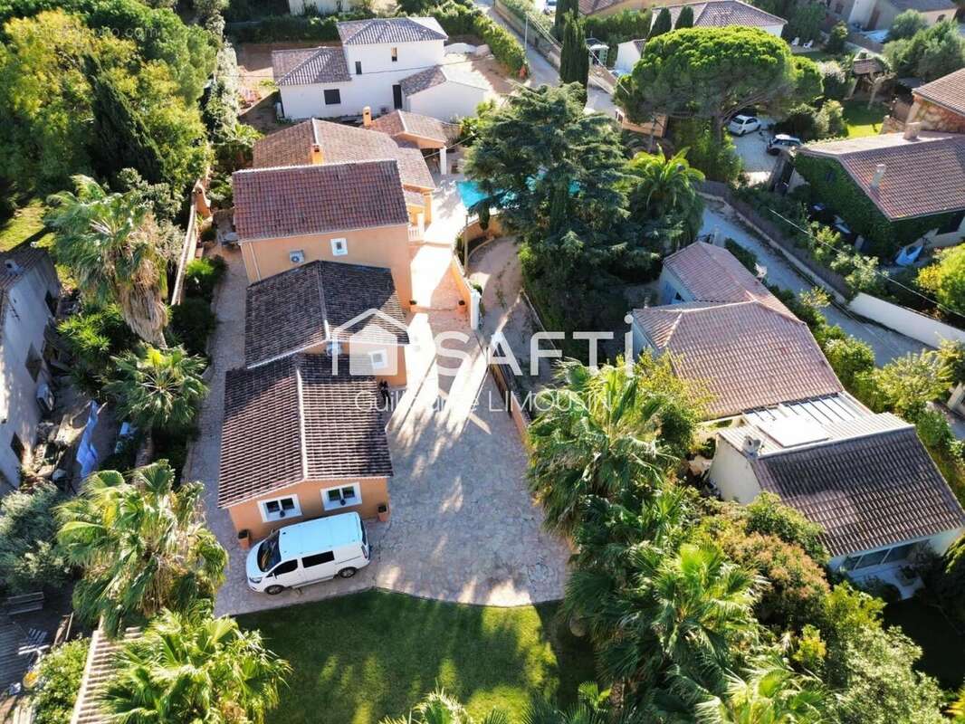 Photo 3 - Maison à SIX-FOURS-LES-PLAGES