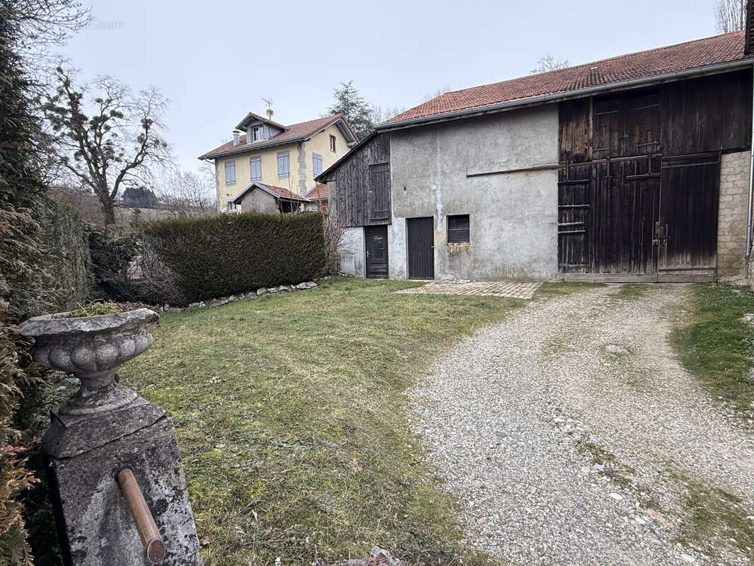 Maison à CERNEX