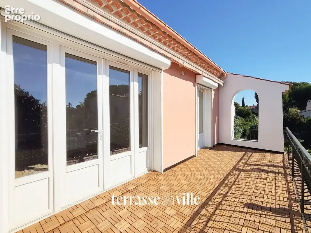 La ciotat - peymian - appartement 95 m2 renove - terrasse - parkings - proche plages - 499 000 € - photo 4