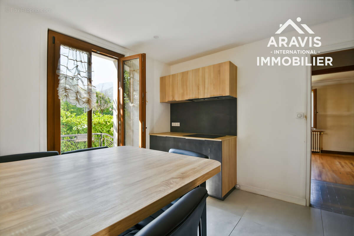 Maison lumineuse avec 6 chambres - photo 8