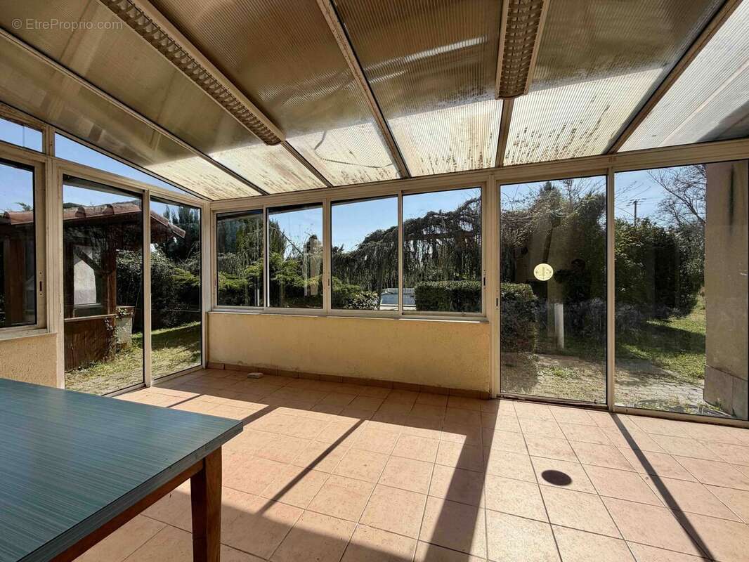 Maison à VILLENEUVE-DE-MARSAN