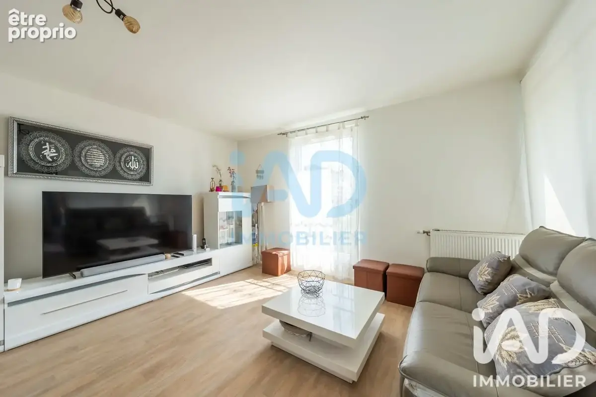 Photo 1 - Appartement à CHEVILLY-LARUE