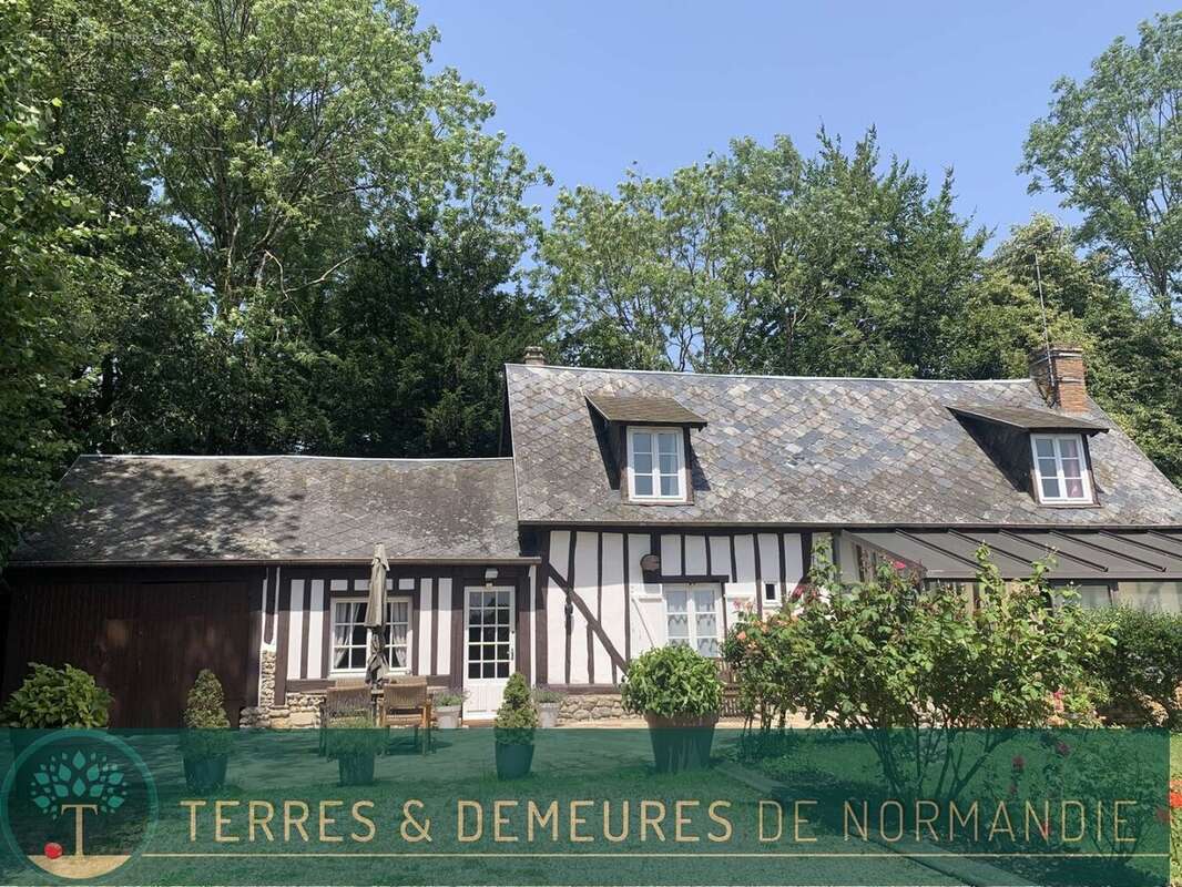 PAYS d'AUGE du CALVADOS, région CAMBREMER (14340) petite maison en clombages et 730 m2 de terrain - photo 8