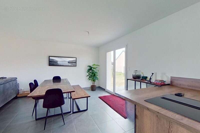 Maison à SENS-DE-BRETAGNE