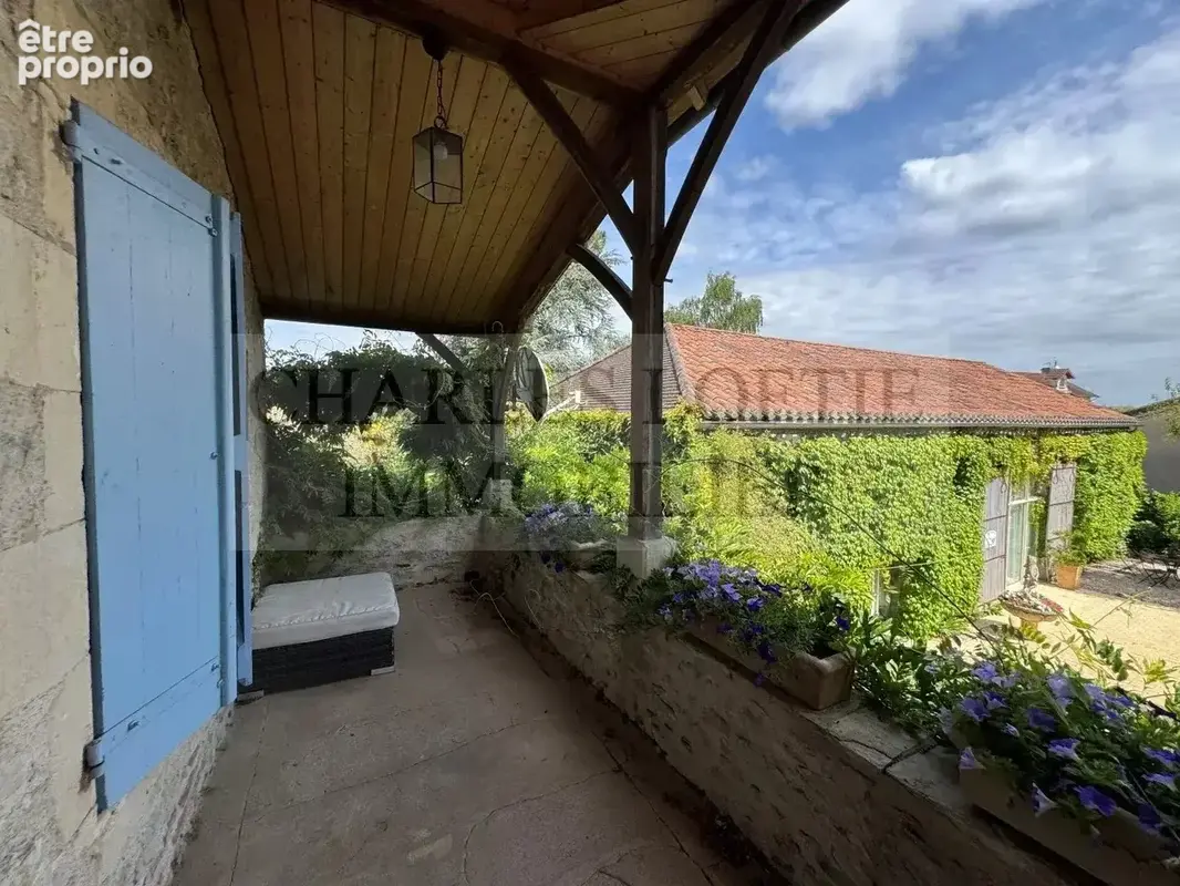 Magnifique propriété de caractère comprenant 2 maisons, piscine et dépendances - photo 48