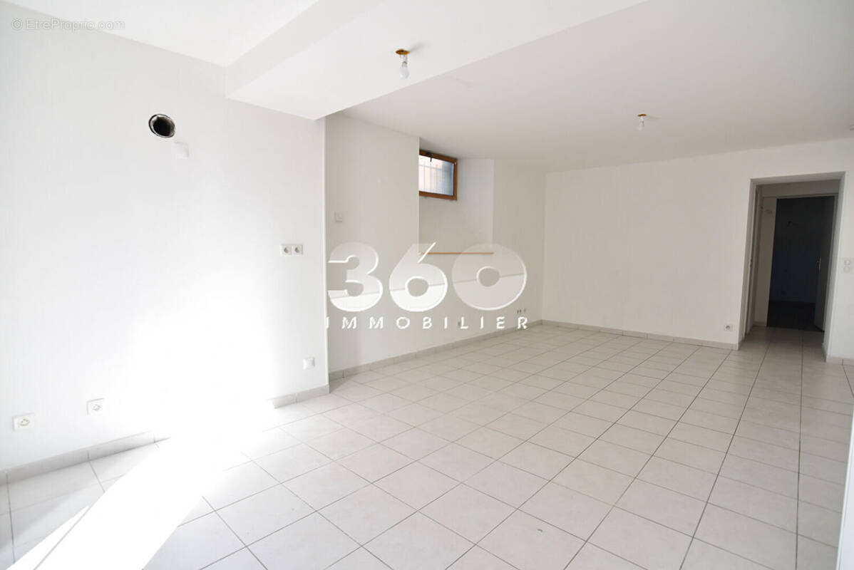 Appartement à AIX-LES-BAINS