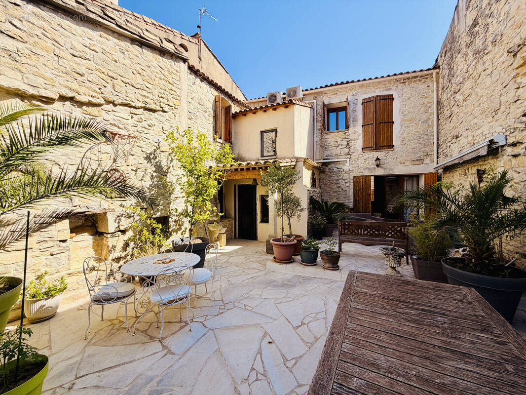 Maison à CALVISSON