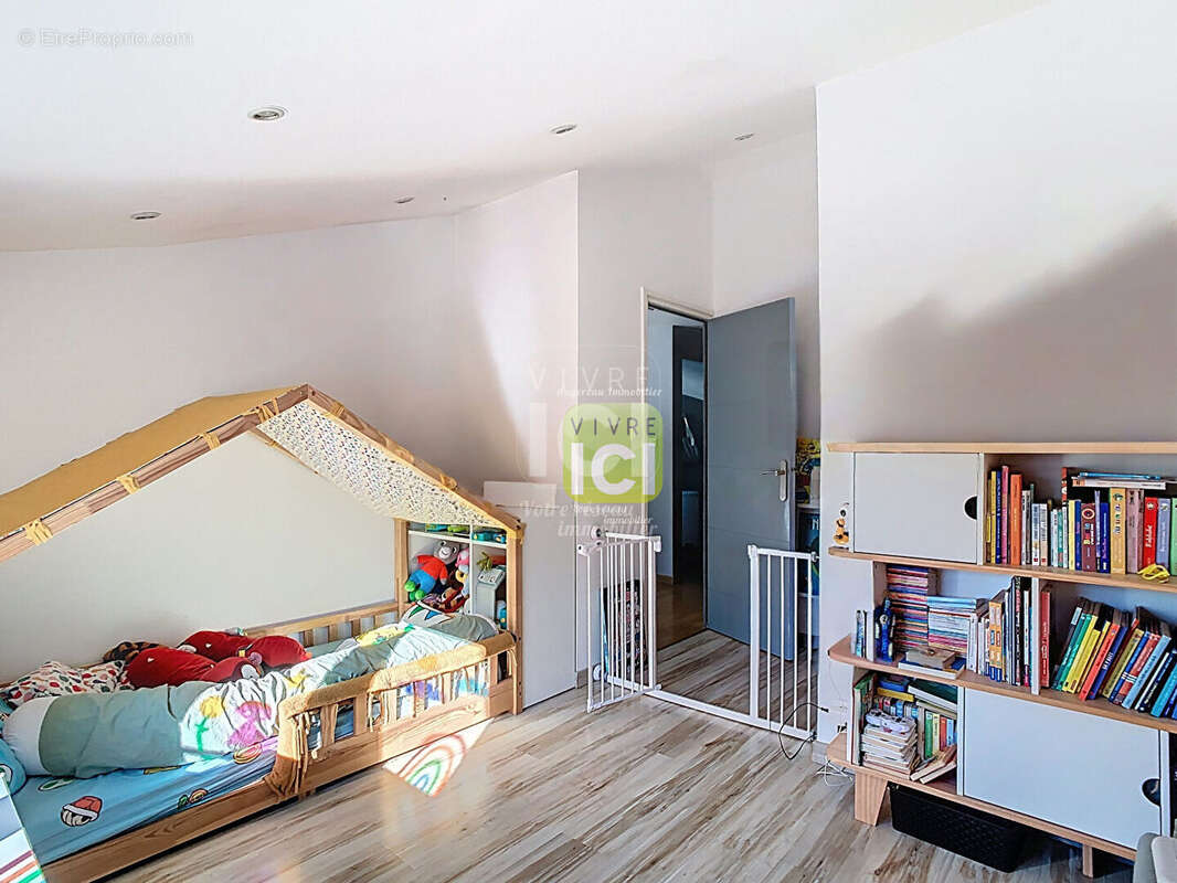 Maison à LA ROMAGNE