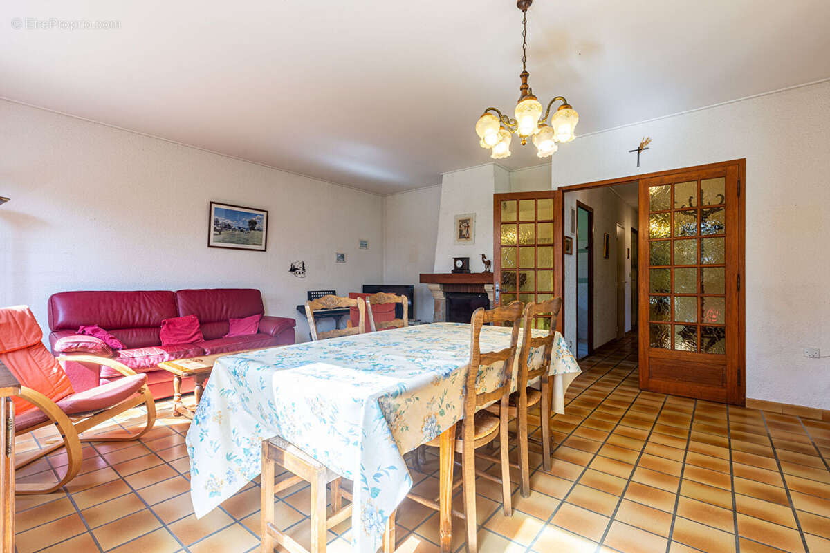 Agence immobiliere laforet - "cerisier"  - annecy / seynod - maison plain pied 93,41m2 - sous-sol complet - photo 6