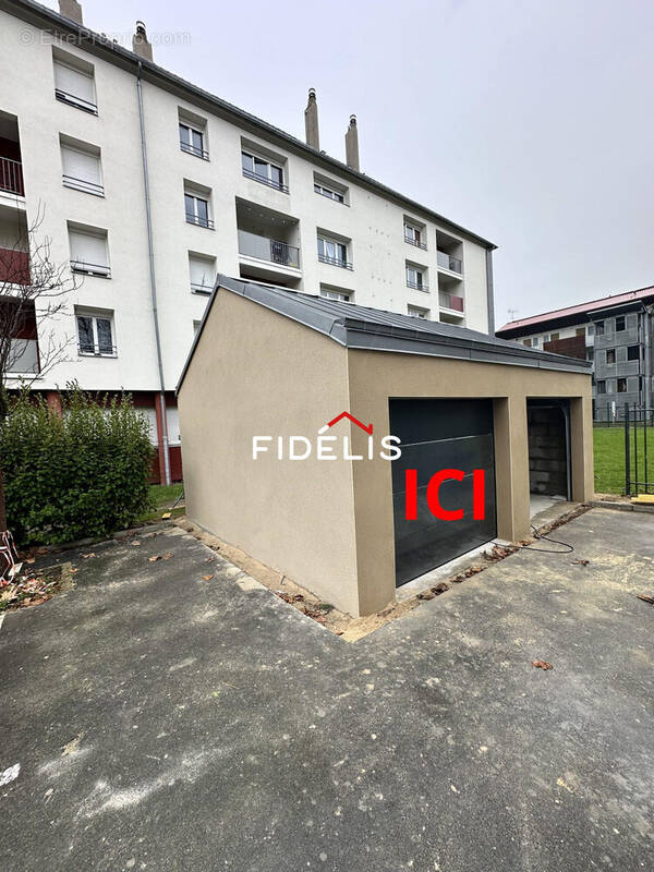 Parking à SAINT-MALO